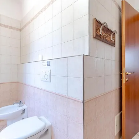 Stunning In With Kitchen