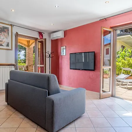 Stunning In With Kitchen Vakantiehuis