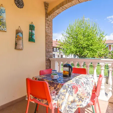 Vakantiehuis Stunning In With Kitchen