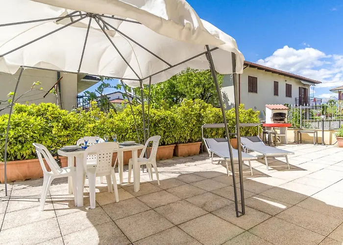 Stunning In With Kitchen Сasa de vacaciones *